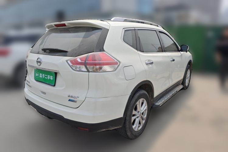 Used Nissan X-Trail 2014 2.5L CVT Luxury Edition 4WD Rear Right 45 Deg