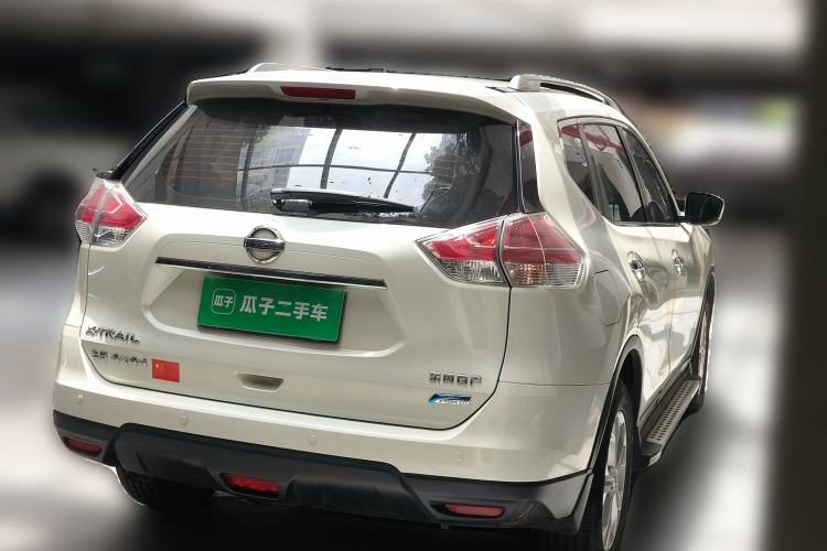 Used Nissan X-Trail 2014 2.5L CVT Leading Edition 4WD Rear Right 45 Deg