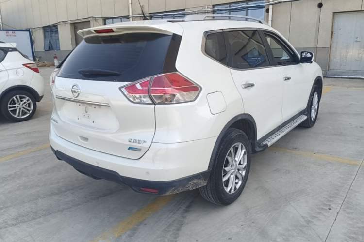 Used Nissan X-Trail 2014 2.0L CVT Comfort Edition 2WD Rear Right 45 Deg