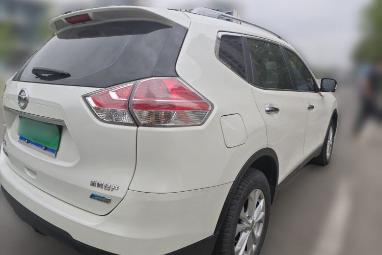 Used Nissan X-Trail 2014 2.5L CVT Luxury Edition 4WD Rear Right 45 Deg