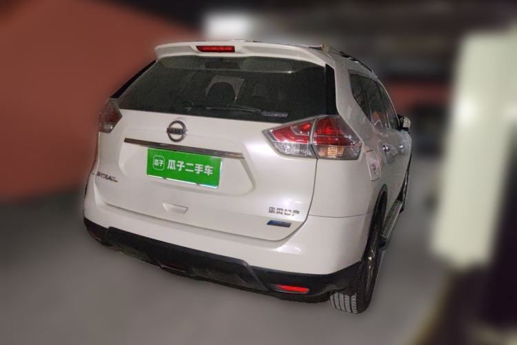 Used Nissan X-Trail 2014 2.0L CVT Comfort Edition 2WD Rear Right 45 Deg