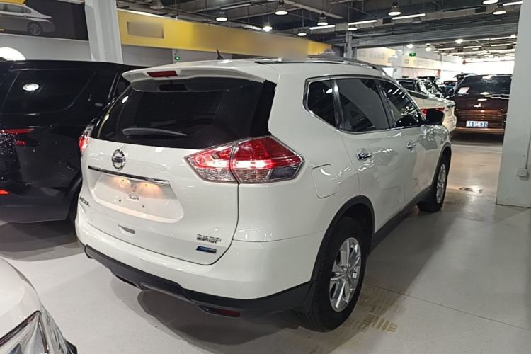 Used Nissan X-Trail 2014 2.0L CVT Comfort Edition 2WD Rear Right 45 Deg