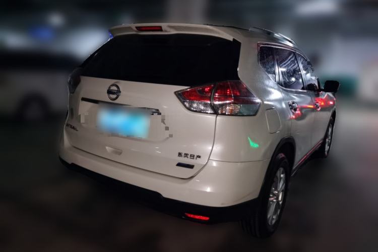 Used Nissan X-Trail 2014 2.0L CVT Comfort Edition 2WD Rear Right 45 Deg