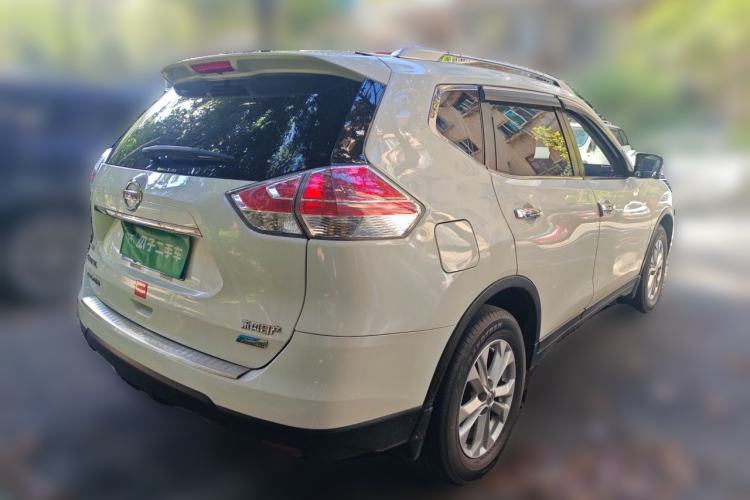 Used Nissan X-Trail 2014 2.5L CVT Leading Edition 4WD Rear Right 45 Deg