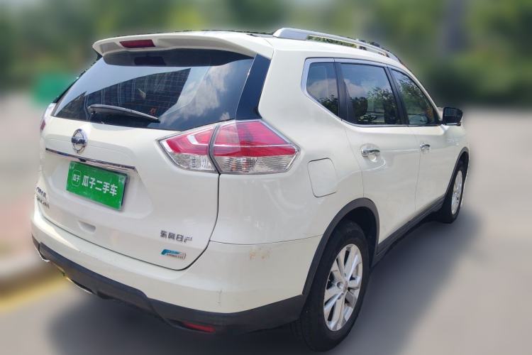 Used Nissan X-Trail 2014 2.5L CVT Luxury Edition 4WD Rear Right 45 Deg