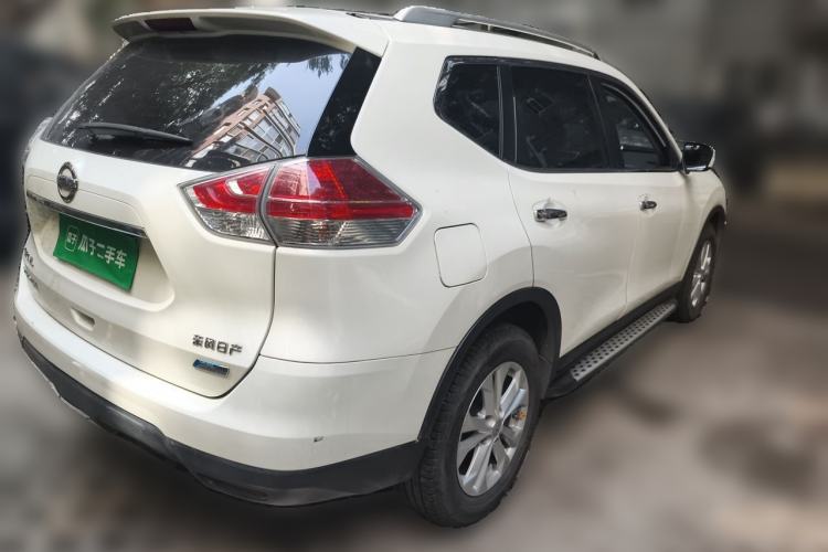 Used Nissan X-Trail 2014 2.5L CVT Leading Edition 4WD Rear Right 45 Deg