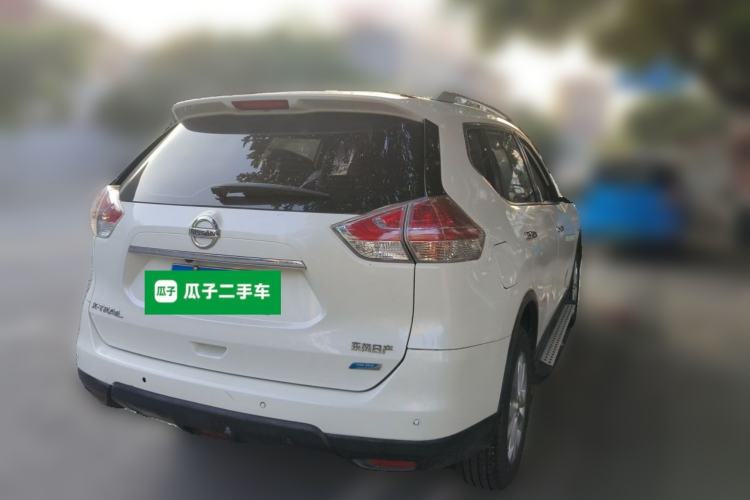 Used Nissan X-Trail 2014 2.0L Manual Fashion Edition 2WD Rear Right 45 Deg