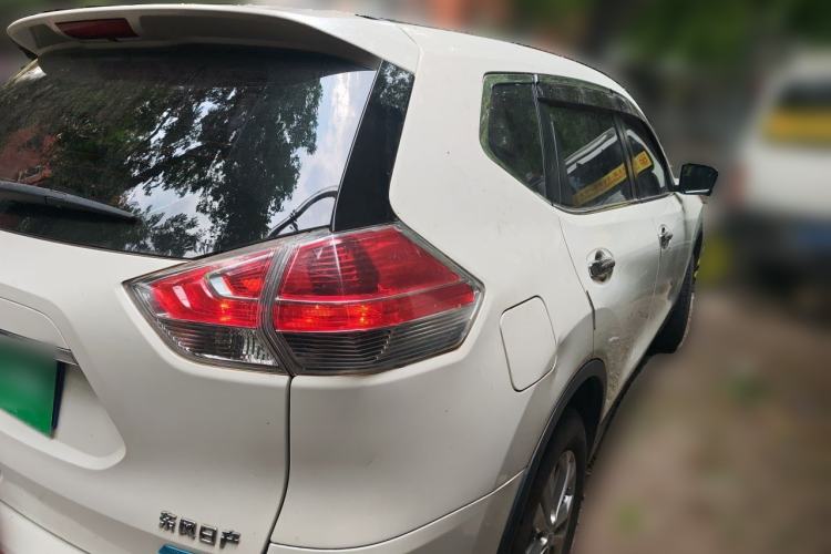 Used Nissan X-Trail 2014 2.0L CVT Comfort Edition 2WD Rear Right 45 Deg
