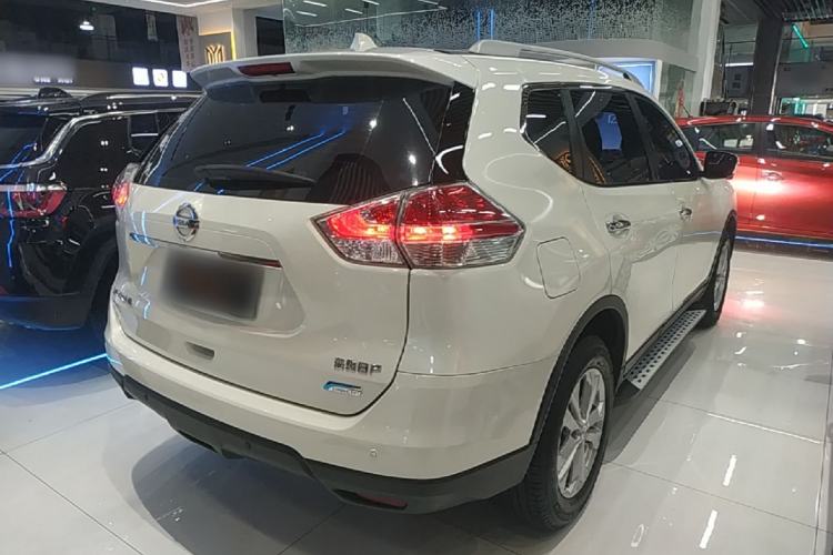Used Nissan X-Trail 2014 2.0L CVT Comfort Edition 2WD Rear Right 45 Deg