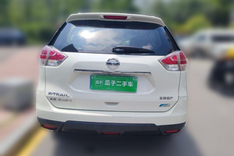 Used Nissan X-Trail 2014 2.5L CVT Luxury Edition 4WD Rear