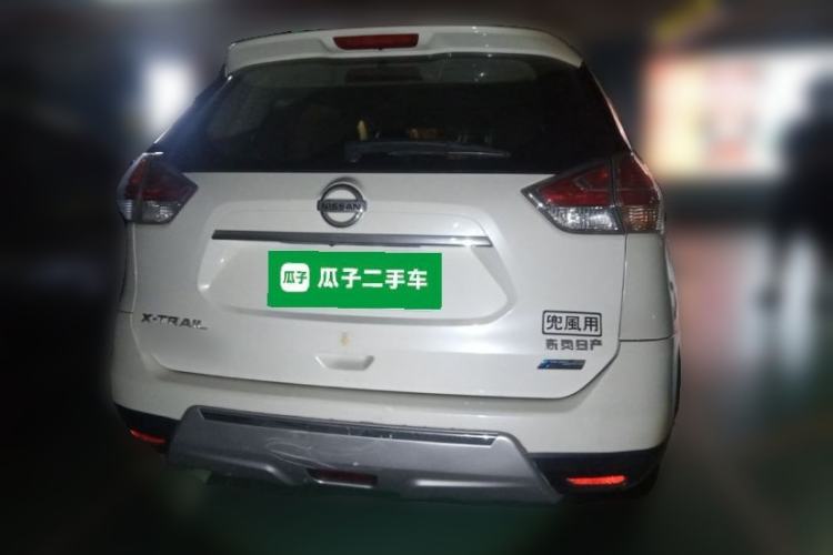 Used Nissan X-Trail 2014 2.5L CVT Luxury Edition 4WD Rear