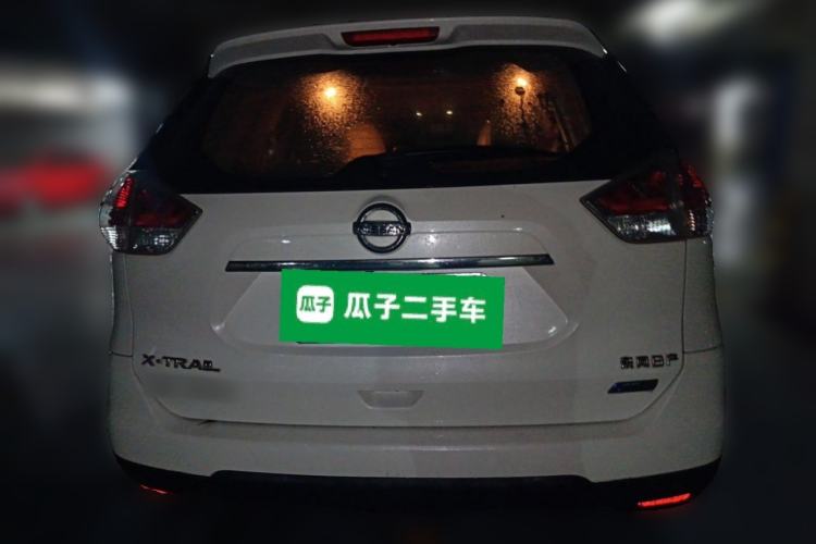 Used Nissan X-Trail 2014 2.5L CVT Luxury Edition 4WD Rear