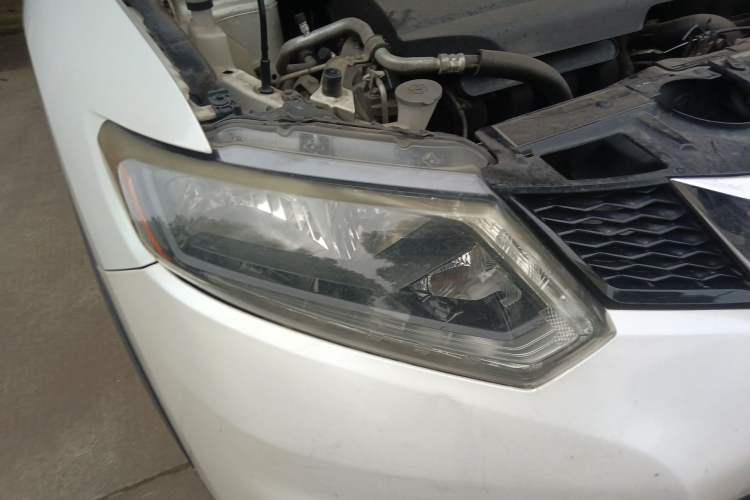 Used Nissan X-Trail 2014 2.0L CVT Comfort Edition 2WD Right Front Headlight