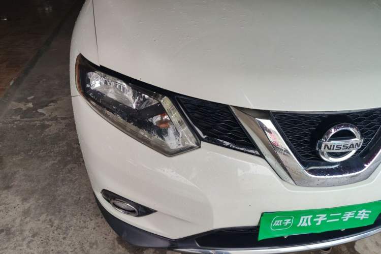 Used Nissan X-Trail 2014 2.0L CVT Comfort Edition 2WD Right Front Headlight