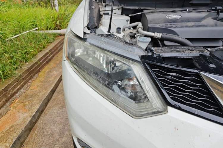 Used Nissan X-Trail 2014 2.0L CVT Comfort Edition 2WD Right Front Headlight