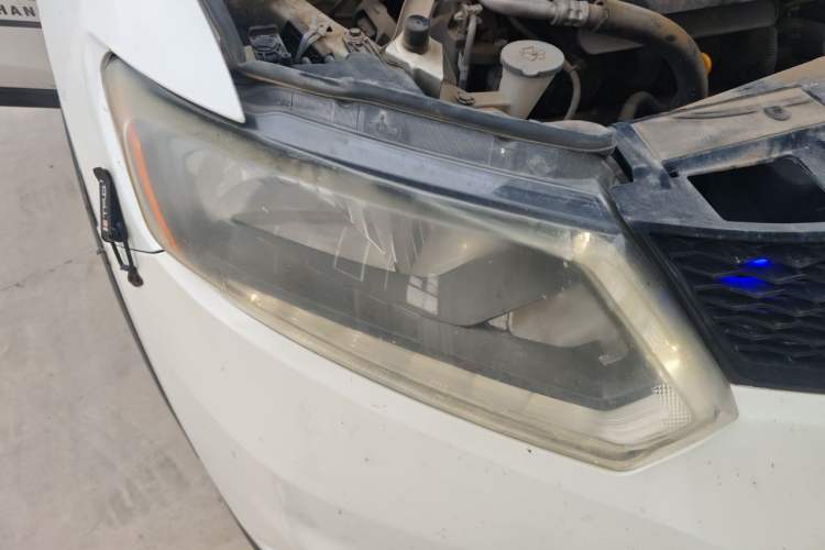 Used Nissan X-Trail 2014 2.0L CVT Comfort Edition 2WD Right Front Headlight