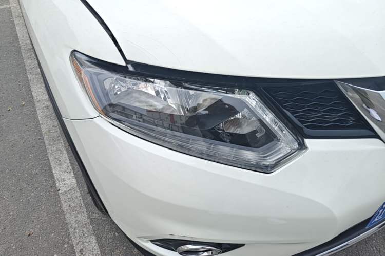 Used Nissan X-Trail 2014 2.0L CVT Comfort Edition 2WD Right Front Headlight