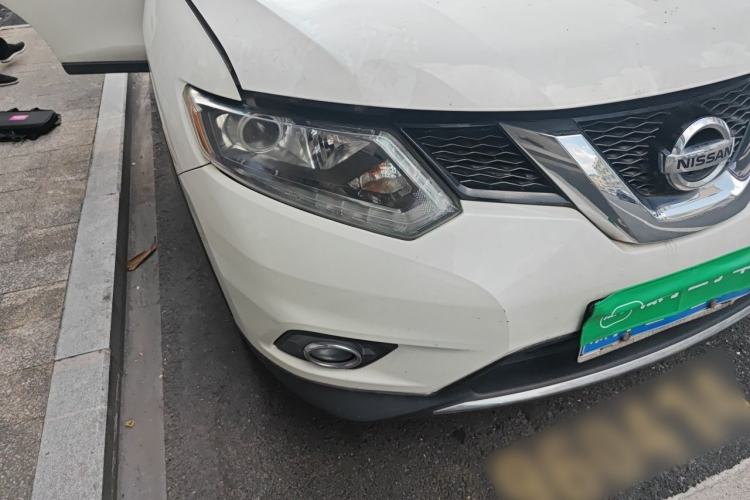 Used Nissan X-Trail 2014 2.0L CVT Comfort Edition 2WD Right Front Headlight