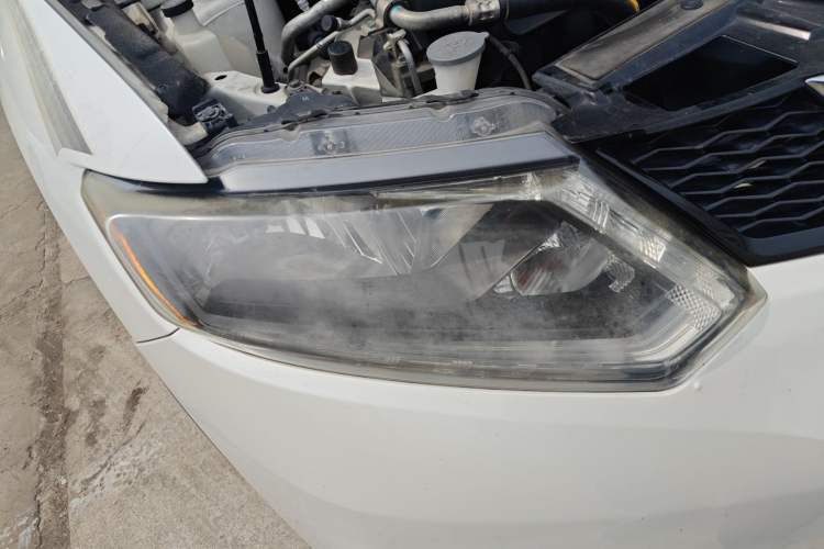 Used Nissan X-Trail 2014 2.0L CVT Comfort Edition 2WD Right Front Headlight