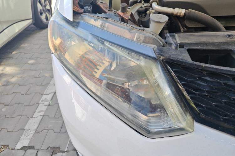 Used Nissan X-Trail 2014 2.0L CVT Comfort Edition 2WD Right Front Headlight