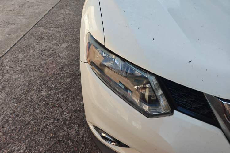 Used Nissan X-Trail 2014 2.0L CVT Comfort Edition 2WD Right Front Headlight