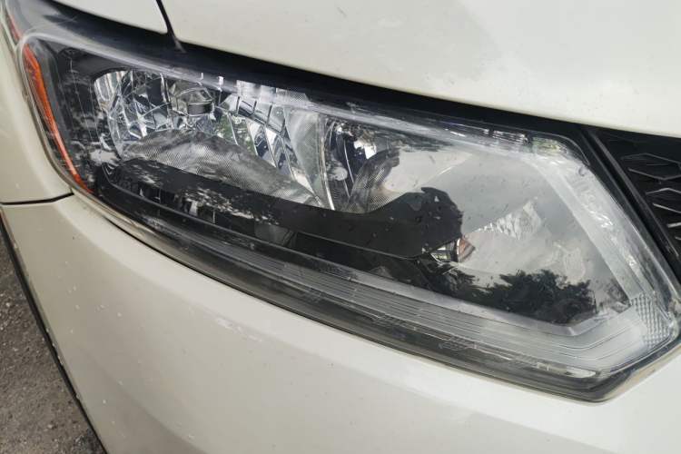Used Nissan X-Trail 2014 2.0L CVT Comfort Edition 2WD Right Front Headlight