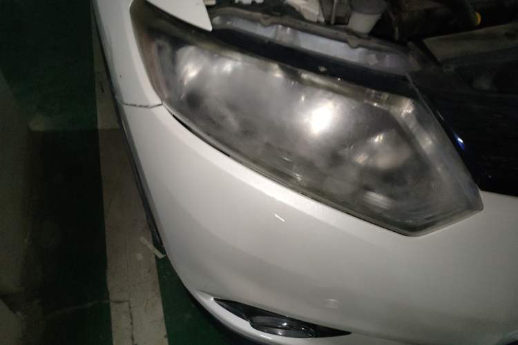 Used Nissan X-Trail 2014 2.0L CVT Comfort Edition 2WD Right Front Headlight