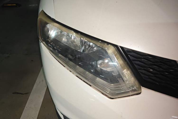 Used Nissan X-Trail 2014 2.0L CVT Comfort Edition 2WD Right Front Headlight
