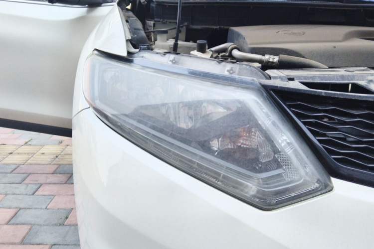 Used Nissan X-Trail 2014 2.0L CVT Smart Edition 2WD Right Front Headlight