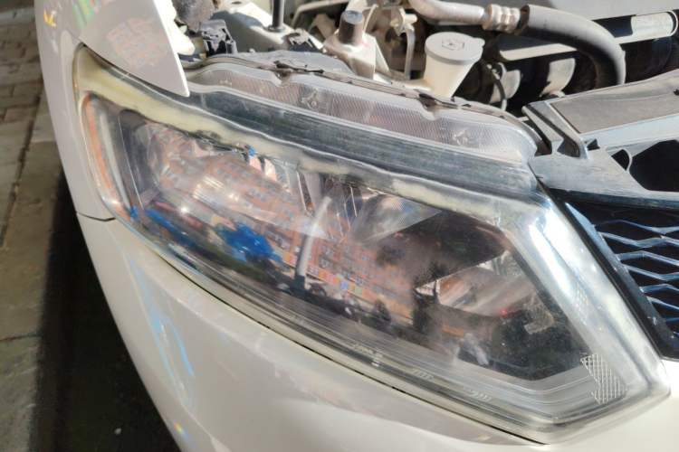 Used Nissan X-Trail 2014 2.0L CVT Comfort Edition 2WD Right Front Headlight