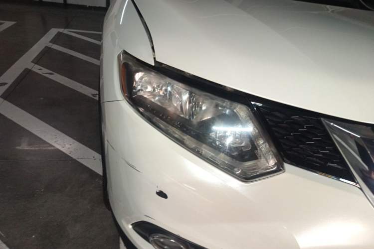 Used Nissan X-Trail 2014 2.0L CVT Comfort Edition 2WD Right Front Headlight