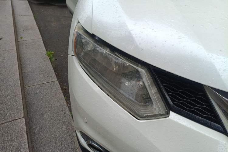 Used Nissan X-Trail 2014 2.0L CVT Comfort Edition 2WD Right Front Headlight