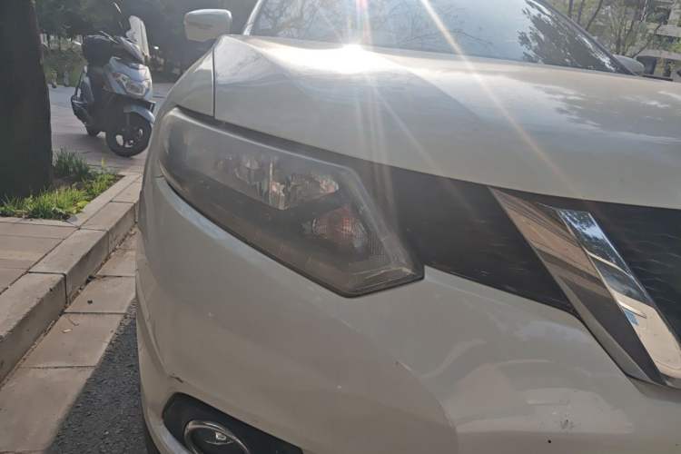 Used Nissan X-Trail 2014 2.0L CVT Comfort Edition 2WD Right Front Headlight