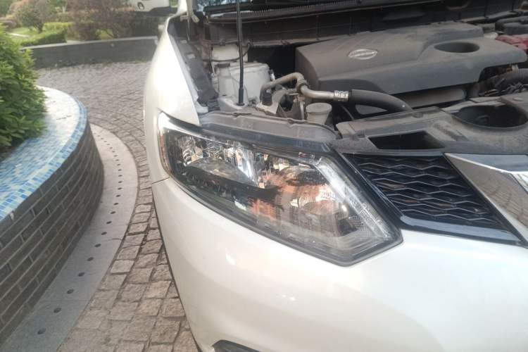Used Nissan X-Trail 2014 2.0L CVT Comfort Edition 2WD Right Front Headlight