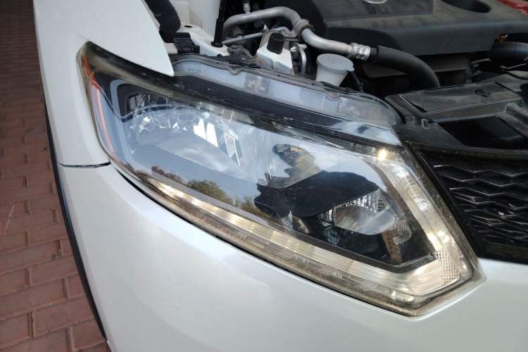 Used Nissan X-Trail 2014 2.0L CVT Comfort Edition 2WD Right Front Headlight