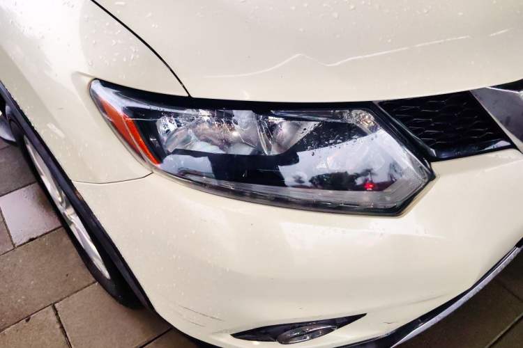 Used Nissan X-Trail 2014 2.0L CVT Fashion Edition 2WD Right Front Headlight