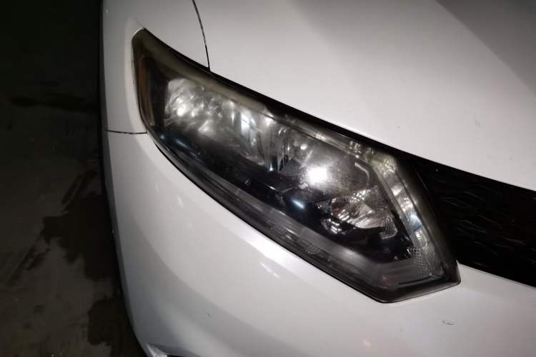 Used Nissan X-Trail 2014 2.0L CVT Comfort Edition 2WD Right Front Headlight