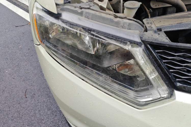 Used Nissan X-Trail 2014 2.0L CVT Comfort Edition 2WD Right Front Headlight
