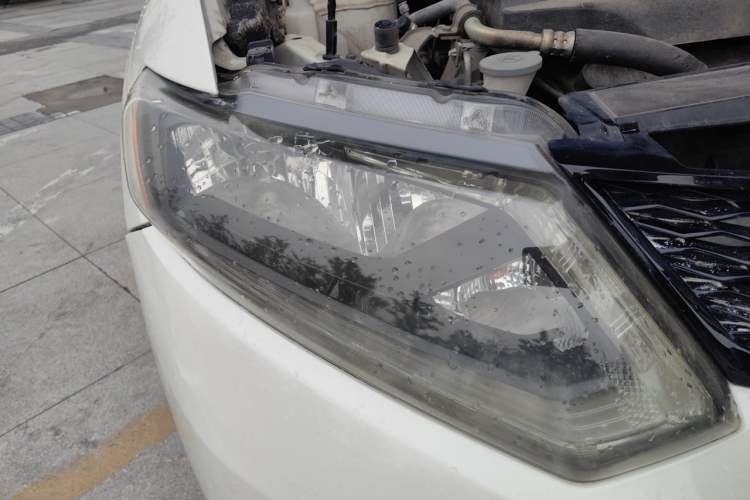 Used Nissan X-Trail 2014 2.0L CVT Comfort Edition 2WD Right Front Headlight