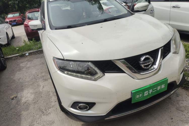 Used Nissan X-Trail 2014 2.0L CVT Comfort Edition 2WD Right Front Headlight