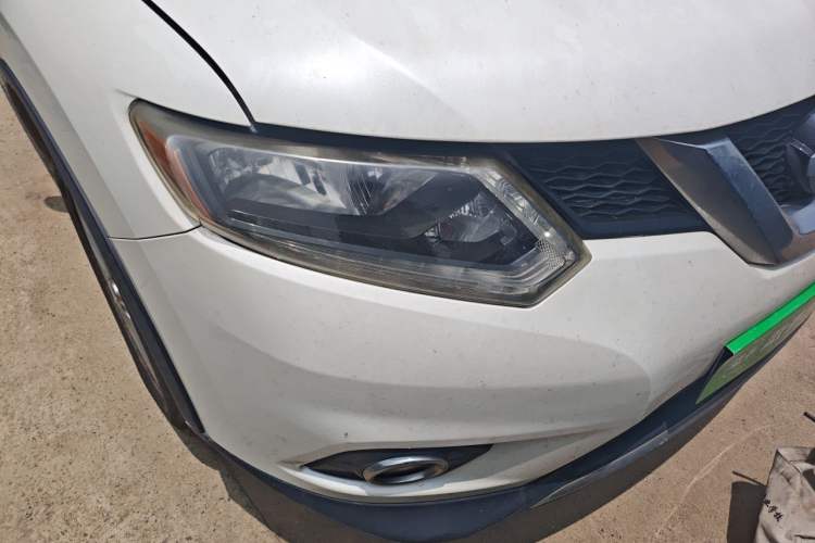 Used Nissan X-Trail 2014 2.0L CVT Smart Edition 2WD Right Front Headlight