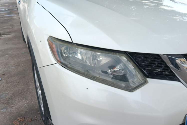 Used Nissan X-Trail 2014 2.5L CVT Luxury Edition 4WD Right Front Headlight