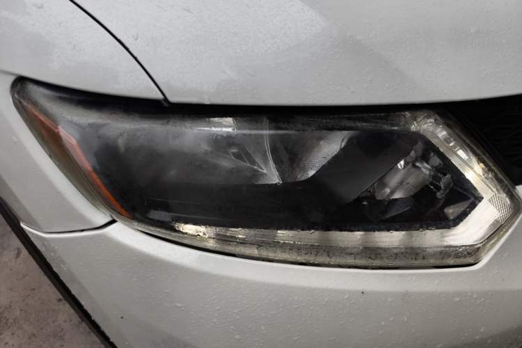 Used Nissan X-Trail 2014 2.0L CVT Comfort Edition 2WD Right Front Headlight