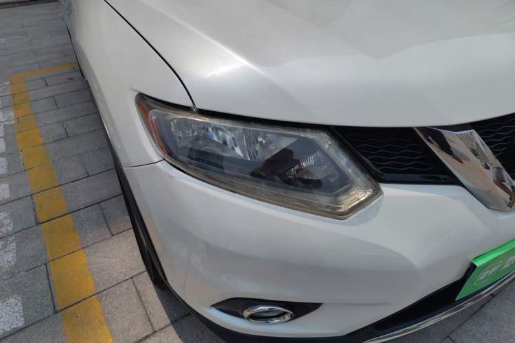 Used Nissan X-Trail 2014 2.0L CVT Comfort Edition 2WD Right Front Headlight