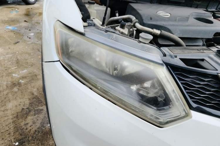 Used Nissan X-Trail 2014 2.0L CVT Comfort Edition 2WD Right Front Headlight