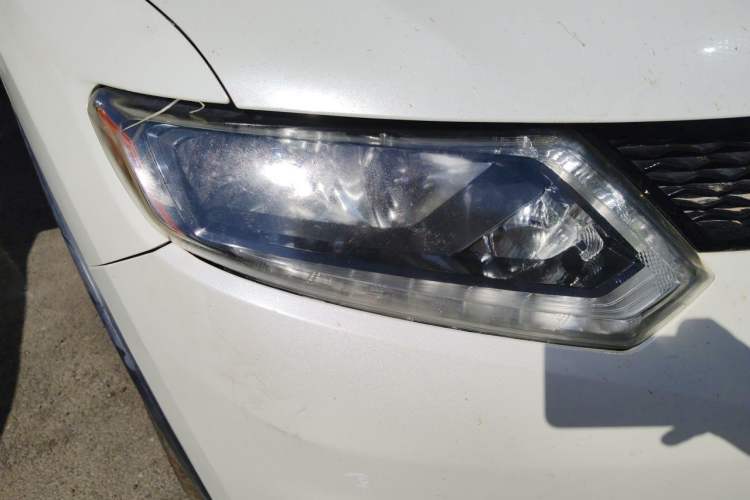 Used Nissan X-Trail 2014 2.0L CVT Comfort Edition 2WD Right Front Headlight