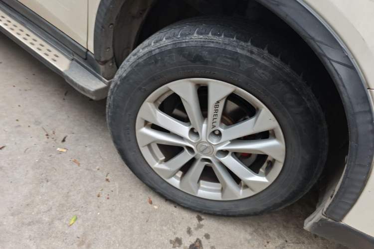 Used Nissan X-Trail 2014 2.0L CVT Comfort Edition 2WD Right Front Wheel Hub