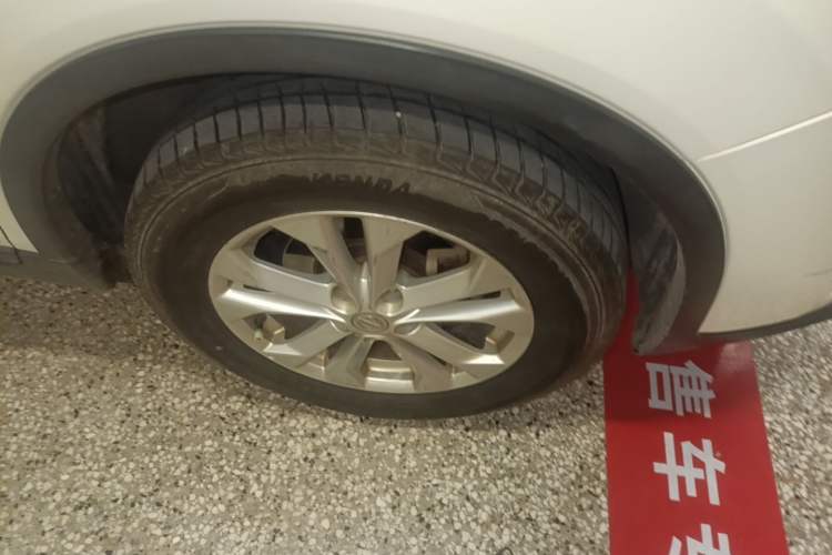 Used Nissan X-Trail 2014 2.0L CVT Comfort Edition 2WD Right Front Wheel Hub