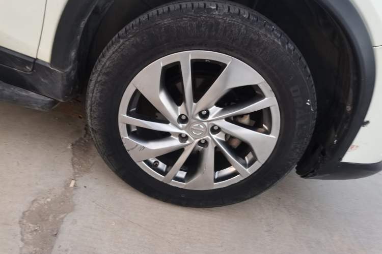 Used Nissan X-Trail 2014 2.5L CVT Ultimate Edition 4WD Right Front Wheel Hub
