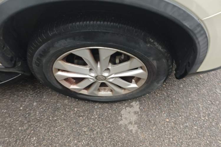 Used Nissan X-Trail 2014 2.0L CVT Comfort Edition 2WD Right Front Wheel Hub